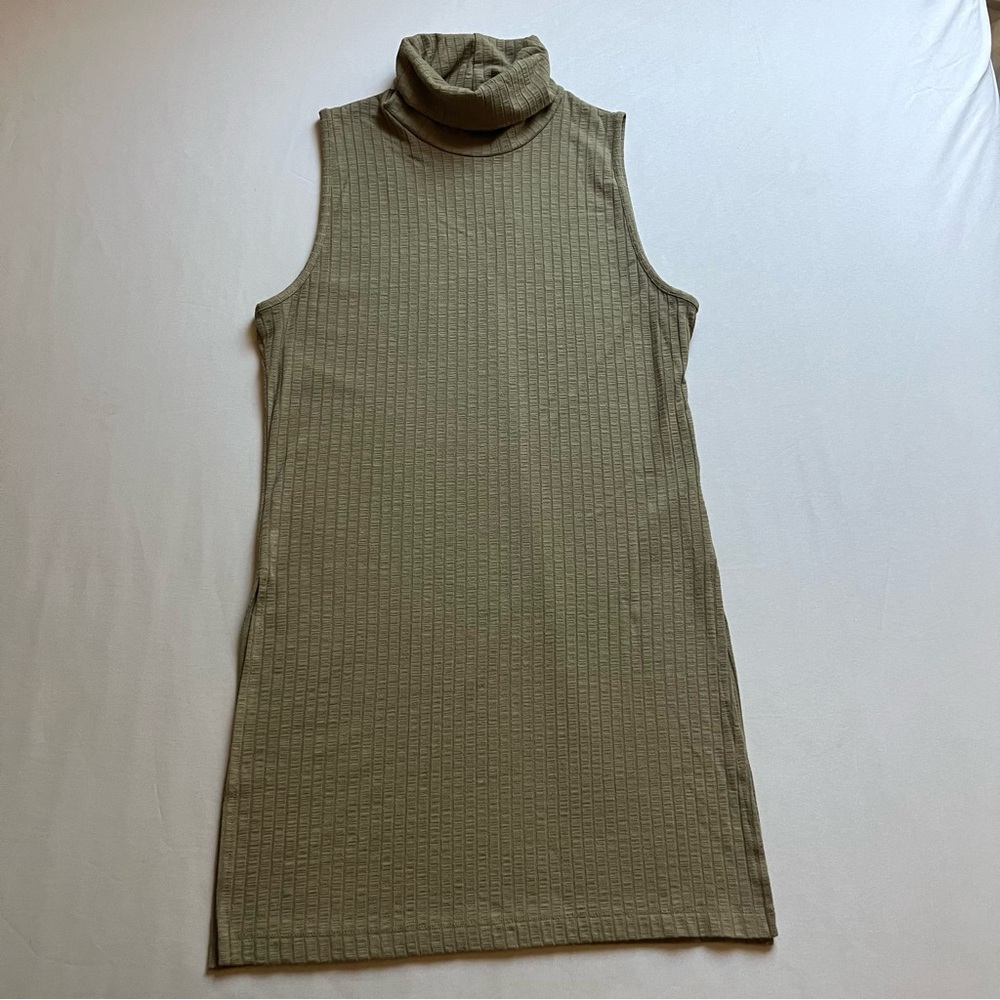 SAMSOE SAMSOE olive army green rib knit turtleneck sleeveless‎ tank top